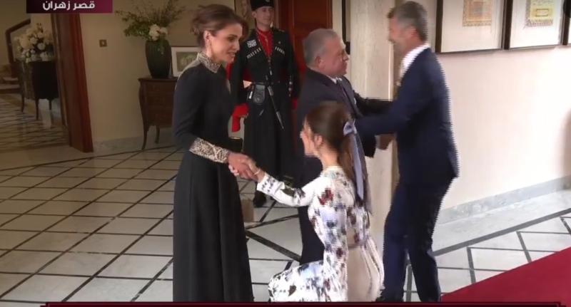 ملك الأردن وزوجته «رانيا» يستقبلان ملوك ورؤساء دول العالم في حفل زفاف ولي العهد