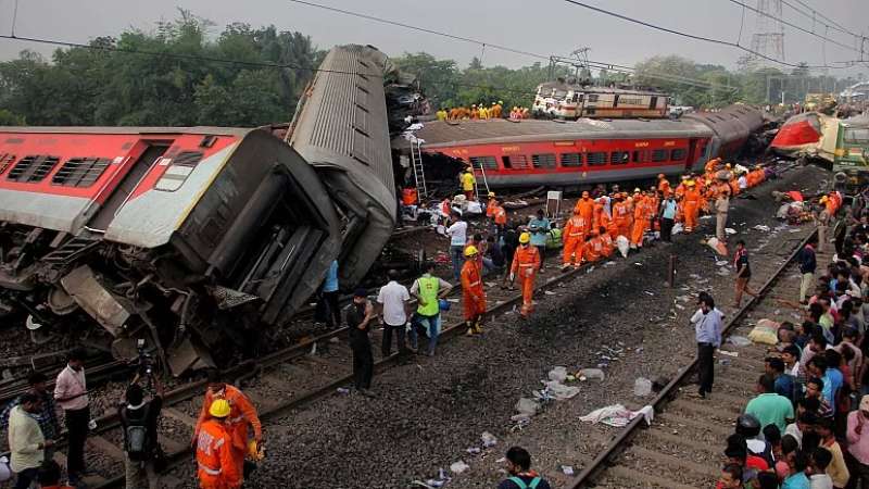 عاجل.. 280 قتيلا بحادث قطار في الهند