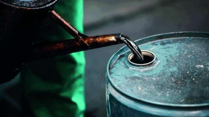 ارتفاع أسعار النفط عالميا اليوم بنسبة 1% مع تخفيض إنتاج أوبك في يوليو