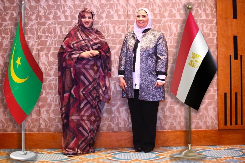 وزيرة التضامن ونظيرتها الموريتانية خلال مناقشة الدعم النقدي وتكافل وكرامة