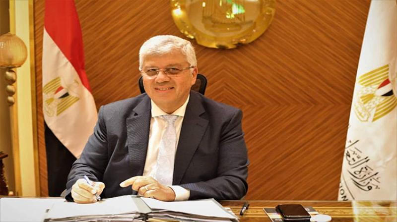 وزير التعليم العالي يستعرض حصاد الدعم المصري لإفريقيا للعام المالي 2022/2023