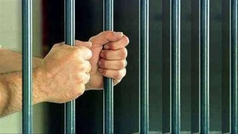 حبس وغرامة 50 ألف جنيه لمتهم بالاتجار في الهيروين بسوهاج