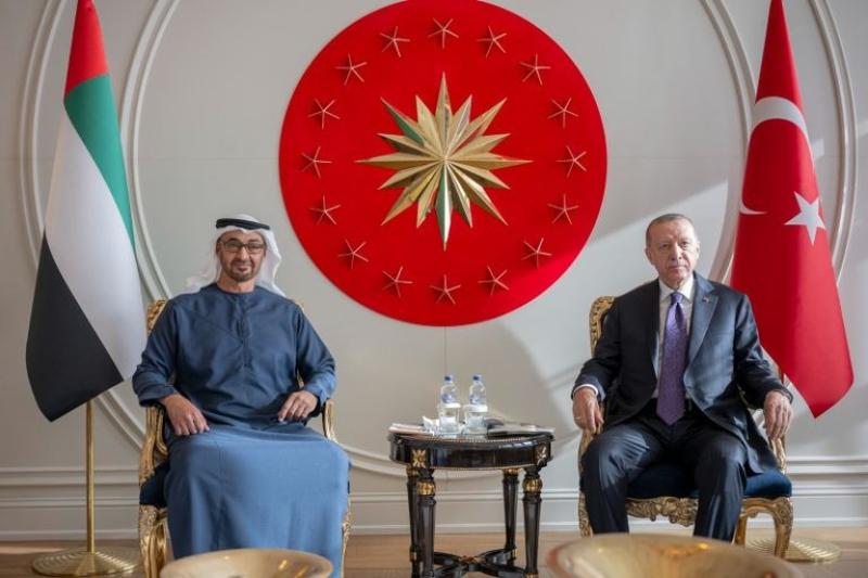 الرئيس الإماراتي يلتقي أردوغان ليبحثا سبل تعزيز التعاون