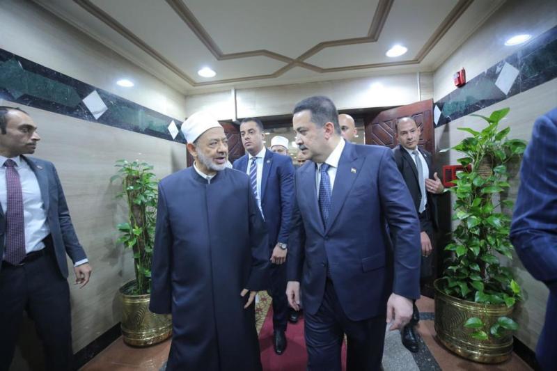 شيخ الأزهر يستقبل رئيس وزراء العراق