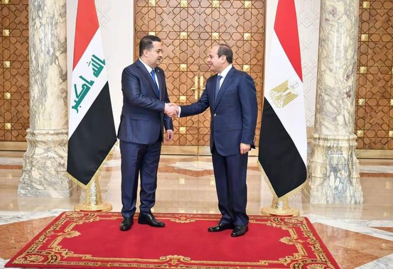 المتحدث الرئاسي ينشر صور استقبال الرئيس السيسي لرئيس وزراء العراق