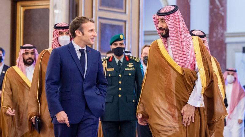 ولي عهد السعودية يزور باريس ويلتقي ماكرون
