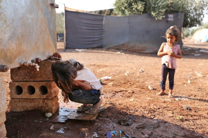 الصليب الأحمر: 90% من السوريين في خطر