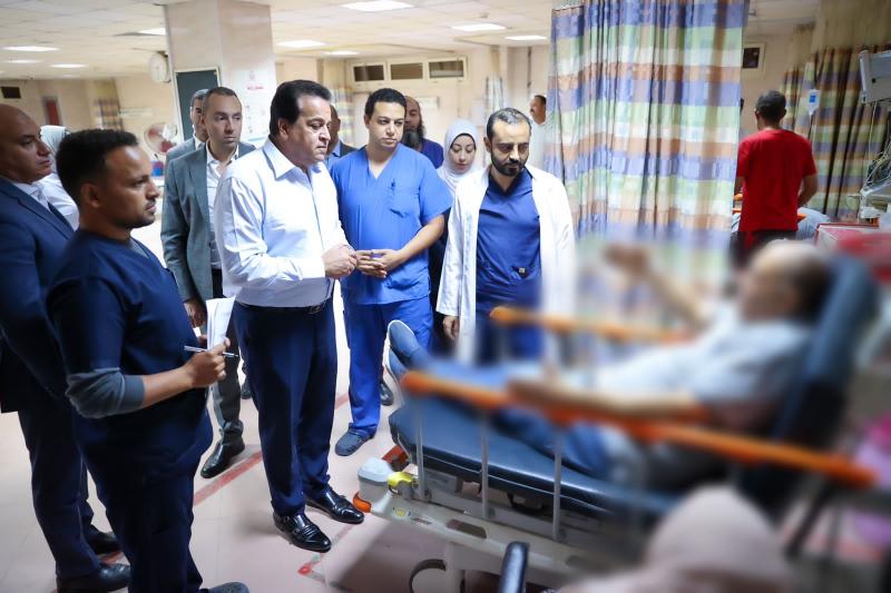 وزير الصحة يتفقد مستشفى وادي النطرون التخصصي بالبحيرة