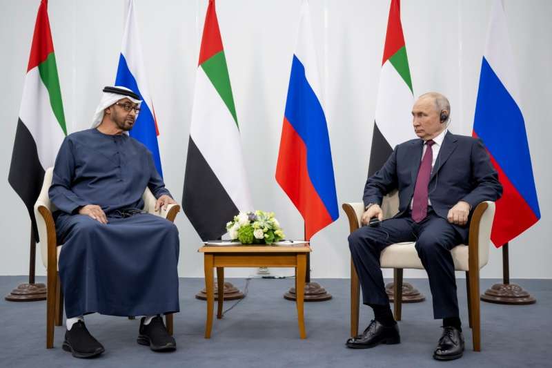 الرئيس الروسي ومحمد بن زايد
