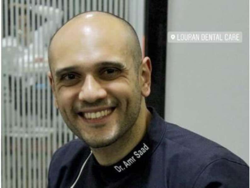 خاص لـ «الطريق».. الدكتور عمرو سعد يشرح كيفية تعويض الأسنان المفقودة بـ ”الزرع”