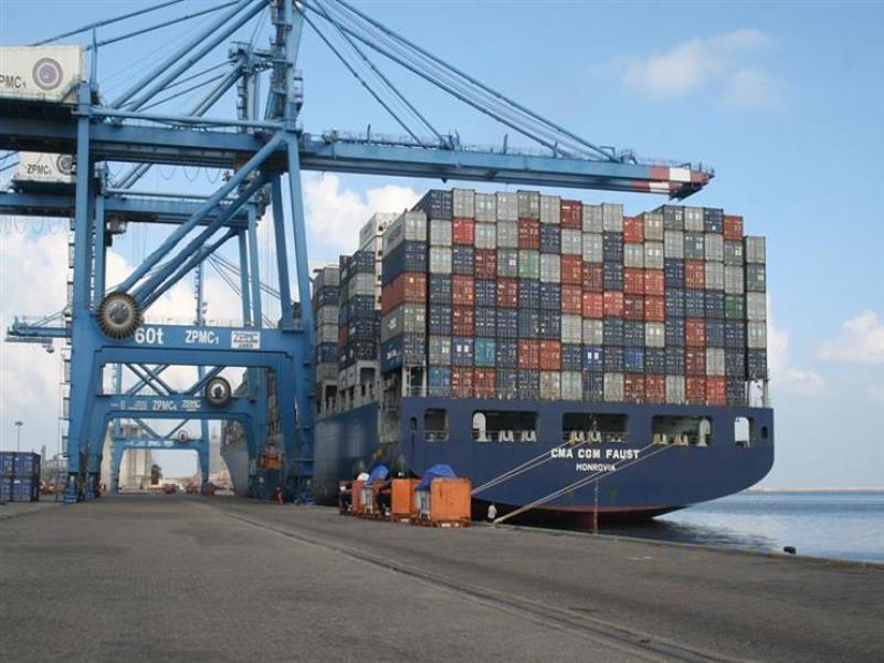 ميناء دمياط يستقبل أكثر من 42 ألف طن بضائع عامة خلال 24 ساعة