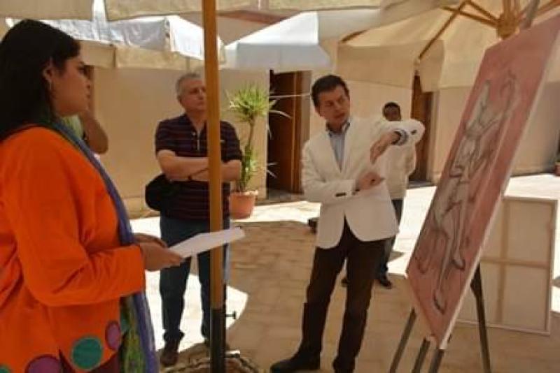 وزيرة الثقافة تعيد منحة شباب الفنانين بـ«مراسم حسن فتحي العالمية» في الأقصر