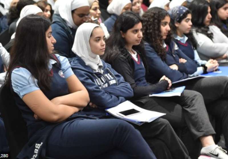 عاجل.. 9 طلاب مصريين ضمن الـ10 الأوائل في الثانوية العامة بالكويت