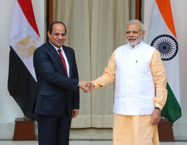 السيسي يمنح رئيس وزراء الهند قلادة النيل.. «أرفع الأوسمة المصرية»