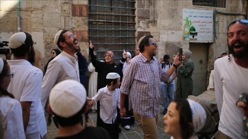 لآداء طقوس تلمودية.. عشرات المستوطنين يقتحمون المسجد الأقصى «فيديو»