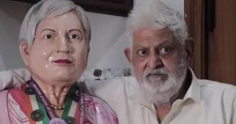 بسبب حبه لها.. هندي يحول زوجته إلى تمثال منحوت بعد وفاتها