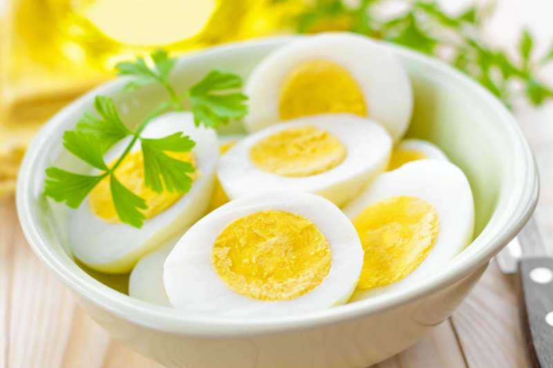 أمور لا تعلمها تحدث لجسمك عند تناول البيض المسلوق يوميا
