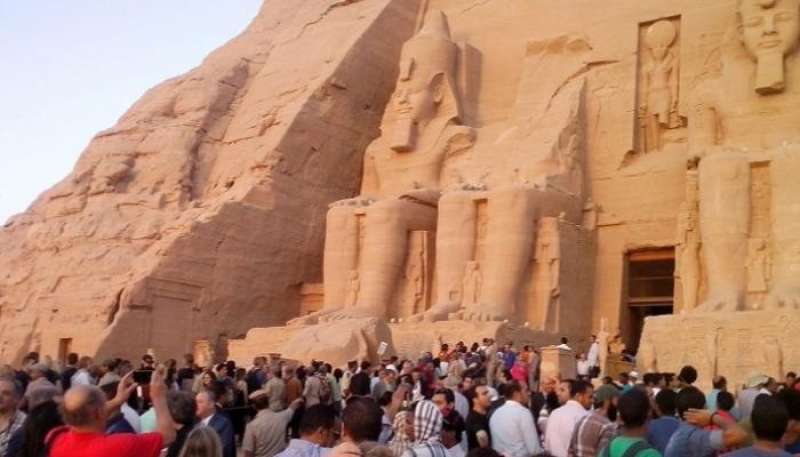 «فيتش» تتوقع  وصول إيرادات السياحة في مصر ل17.4 مليار دولار