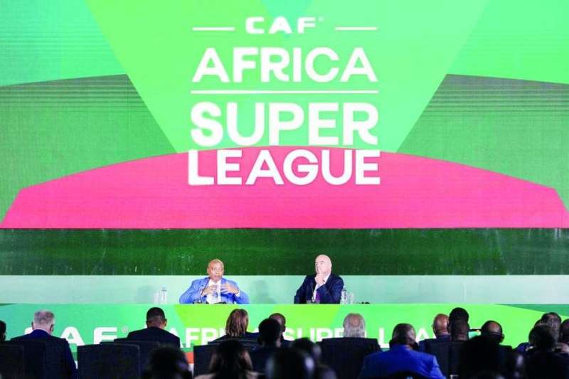 رئيس «كاف» يعلن تغيير اسم بطولة السوبر الإفريقي