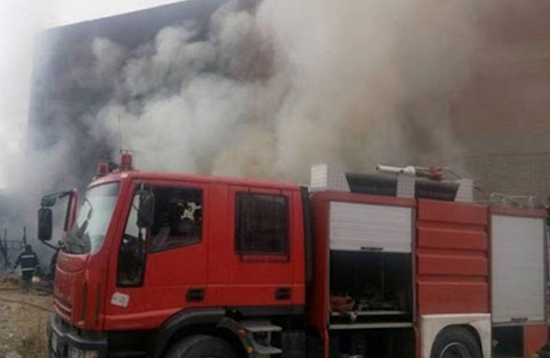إخماد حريق نشب داخل مبنى البنك العربي بالخليفة المأمون