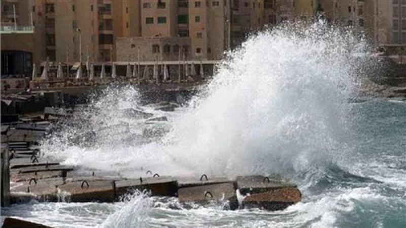مفاجأة كبرى.. «مثلث الرعب» ببحر الإسكندرية يلتهم جثمان غريق كليوباترا