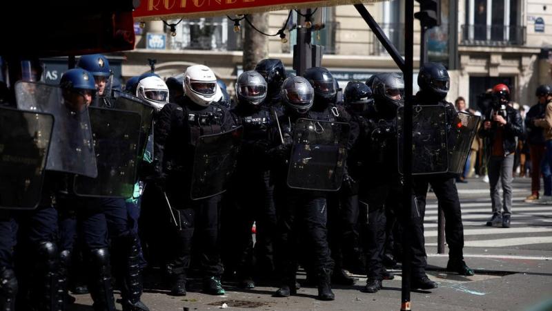 130 ألف شرطي لتأمين احتفالات اليوم الوطني بفرنسا.. ومخاوف من أعمال عنف