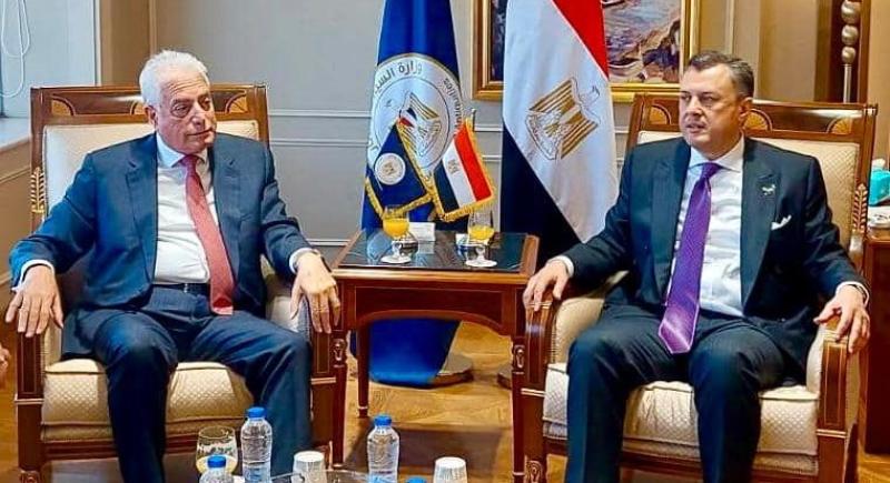 وزير السياحة يبحث مع محافظ جنوب سيناء سبل تعزيز الترويج السياحي لشرم الشيخ
