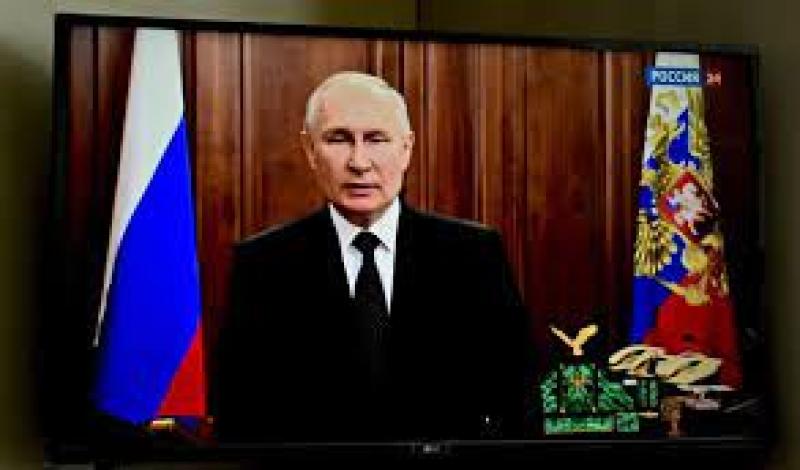 حان ساعة الحساب.. أوكرانيا تخترق التلفزيون الروسي