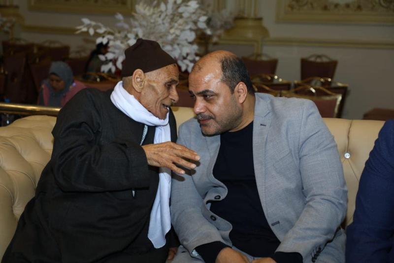 الإعلامي محمد الباز ووالده