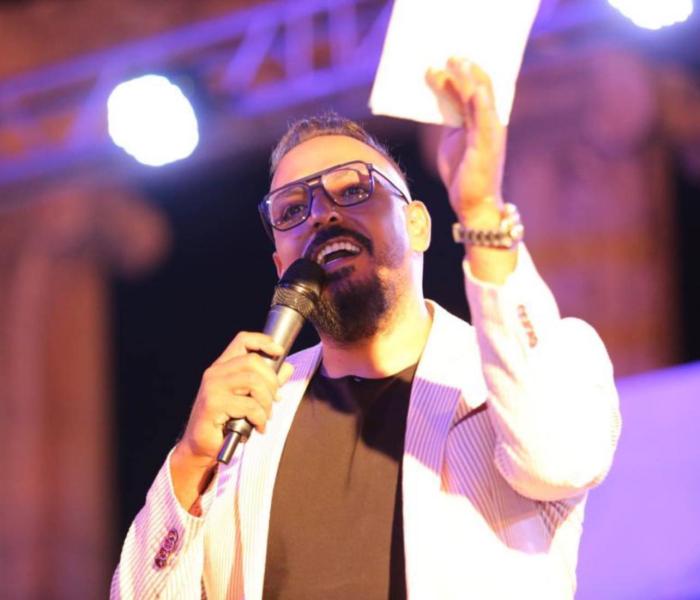 الإعلامي عمرو الغزاوي يشارك في تقديم مهرجان جرش للثقافة والفنون