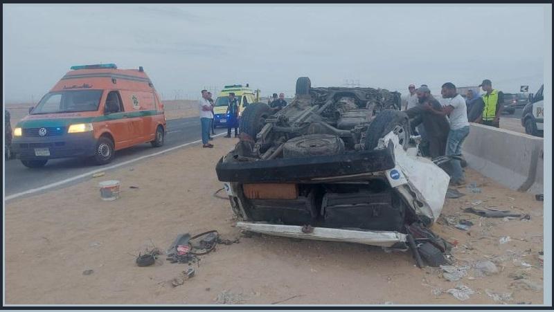 مصرع شخصين وإصابة 11 في انقلاب سيارة بطريق السويس الصحراوي