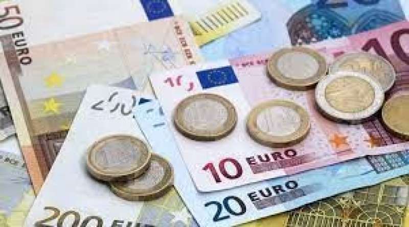 سعر اليورو مقابل الجنيه اليوم الأربعاء 2-8-2023