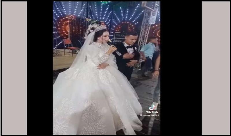 فتاة تسخر من والديها خلال حفل زفافها.. تفاصيل
