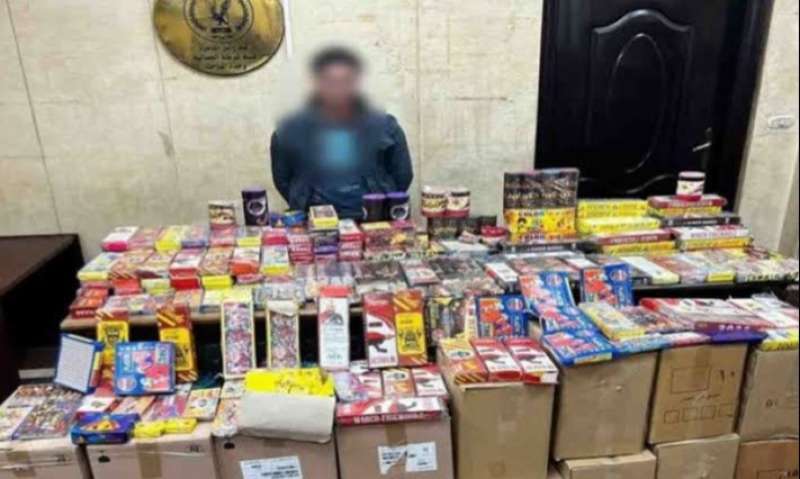 ضبط مليون قطعة ألعاب نارية بالقاهرة