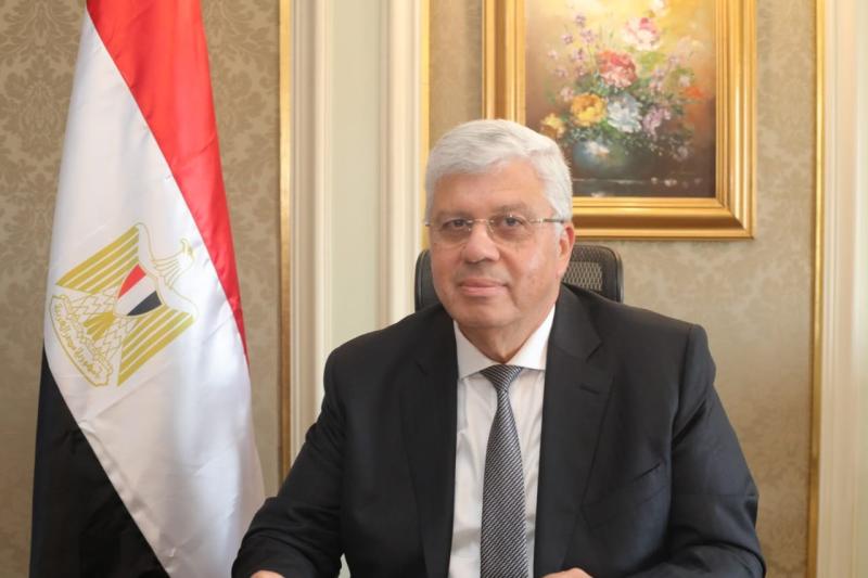 قريبا.. وزير التعليم العالي يدشن مبادرة إطلاق البحث العلمي المصري نحو العالمية