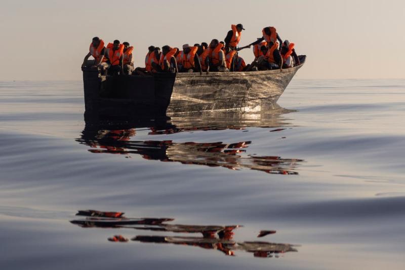 عاجل.. غرق 41 مهاجرا بينهم أطفال قبالة سواحل إيطاليا
