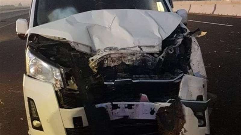 إصابة 5 أشخاص إثر وقوع حادث تصادم سيارة ملاكي مع «نقل» بطريق الجلالة