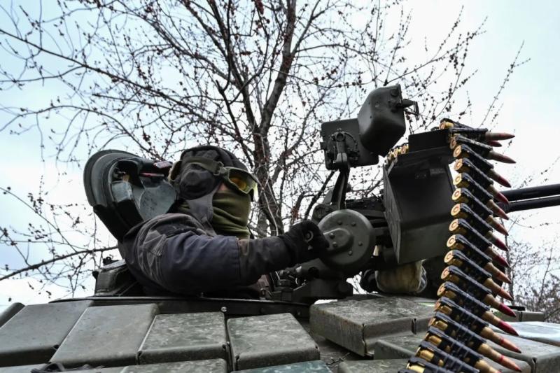 الاتحاد الأوروبي يكشف حجم الأسلحة المرسلة لـ أوكرانيا منذ بدء الحرب