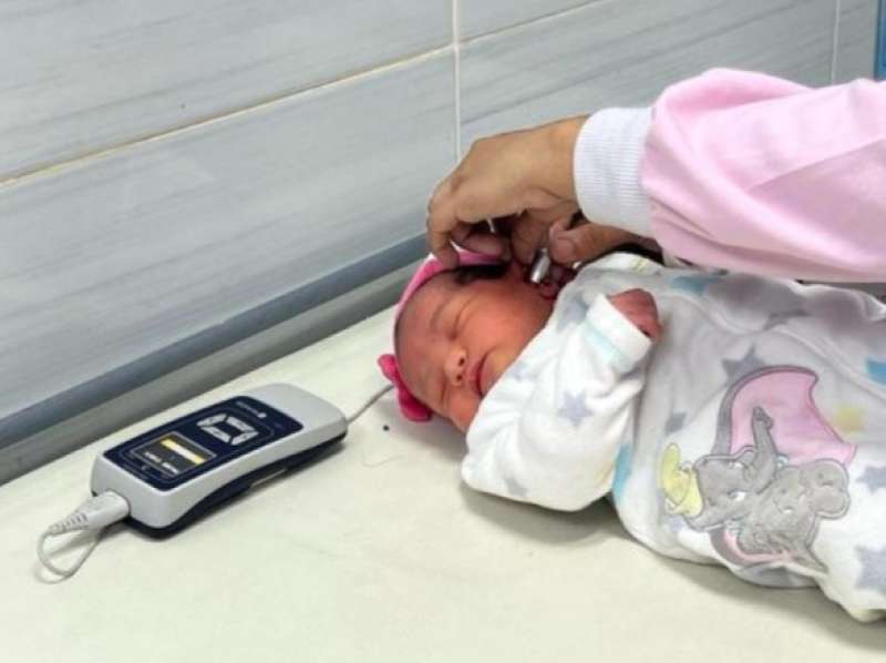 الصحة توضح طرق إجراء الفحص السمعي للأطفال حديثي الولادة
