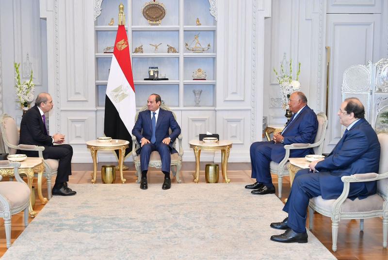 الرئيس السيسي يستقبل نائب رئيس الوزراء وزير الخارجية وشئون المغتربين بالأردن