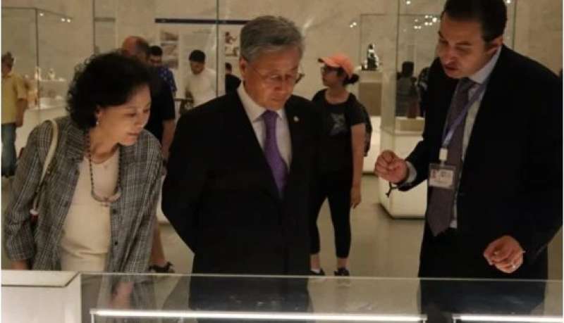 سفير كوريا الجنوبية بالقاهرة يزور المتحف القومي للحضارة المصرية