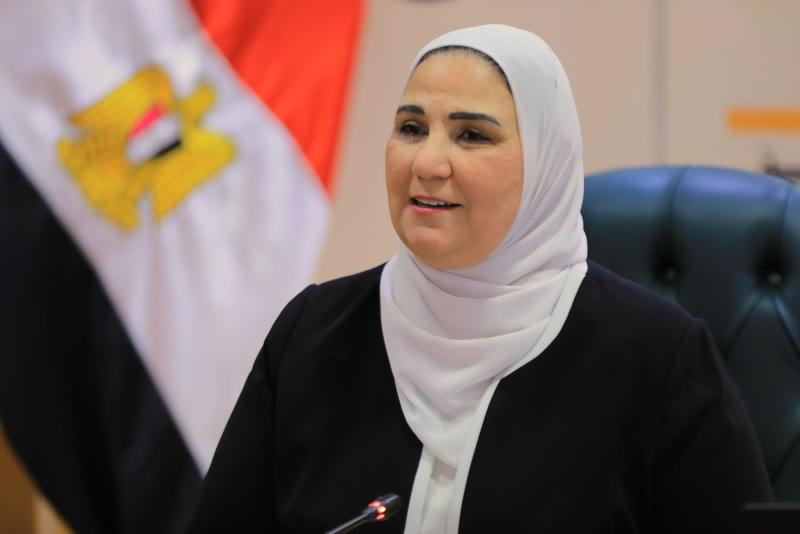 وزيرة التضامن أداء ‏الخدمة العامة للشباب و الإناث