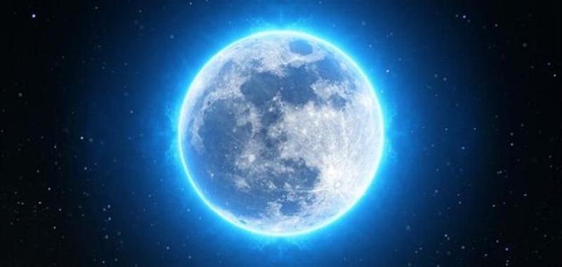 الخبراء يحذرون من خطورة «القمر الأزرق العملاق».. لهذا السبب