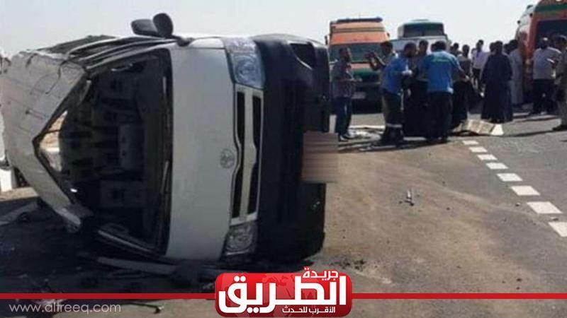 إصابة 15 شخصا في حادث انقلاب ميكروباص أعلى الطريق الصحراوي الغربي