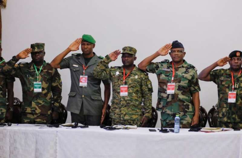 القادة الأفارقة يبحثون كيفية الرد على الانقلاب العسكري بالجابون