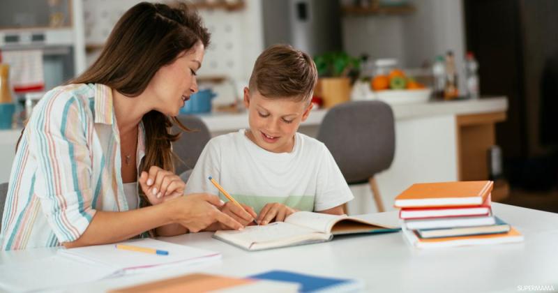 إزاي تنظمي وقت طفلك خلال الدراسة.. خبيرة علاقات أسرية تكشف 10 خطوات