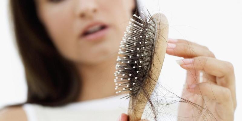 وصفات منزلية تخلصك من مشكلات تساقط الشعر