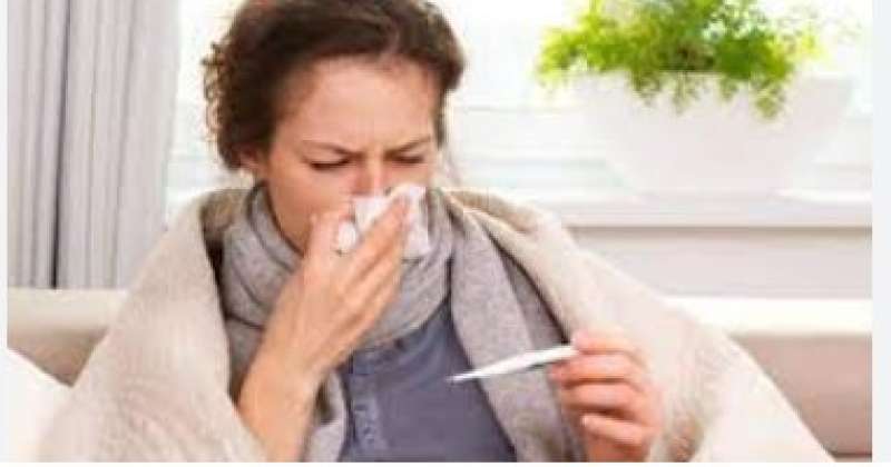 «لما الشتا يدق البيبان».. أكلات ومشروبات تقضي على أعراض الإنفلونزا