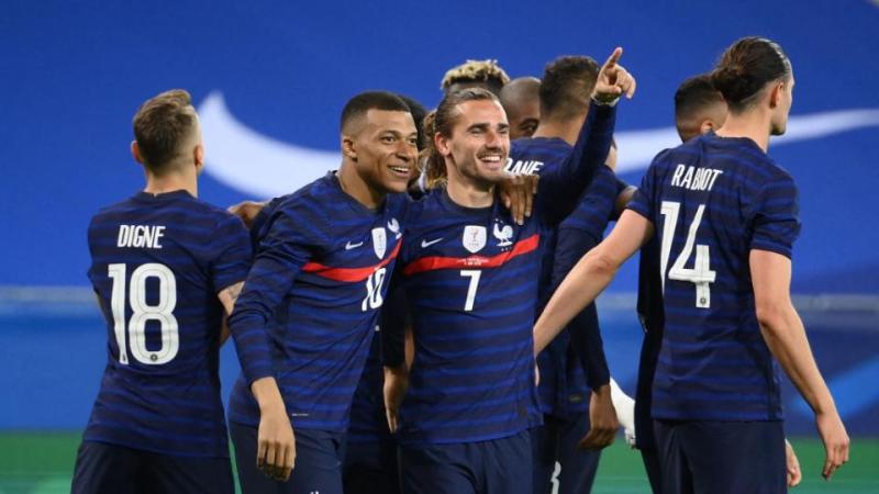 القنوات الناقلة لمباراة فرنسا وأيرلندا في تصفيات كأس الأمم الأوروبية