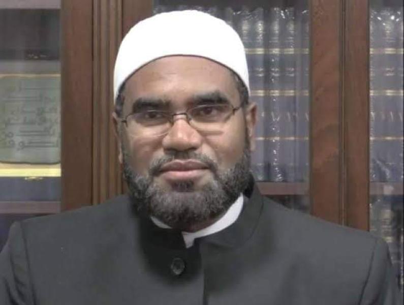 إمام المسجد المركزي في لندن يشيد بجهود وزارة الأوقاف المصرية